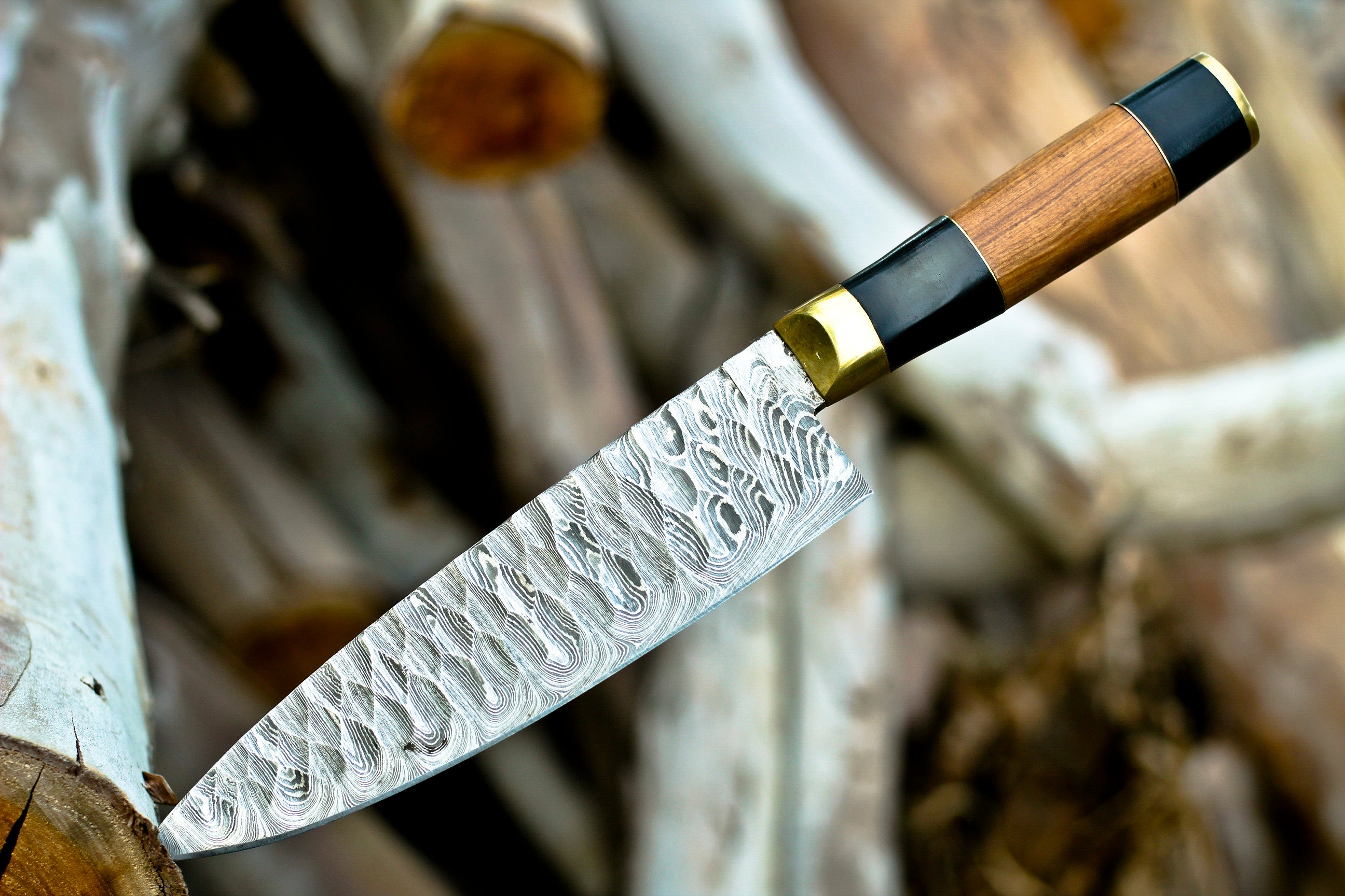 <h3>Handmade Santoku Damascus Chef Knife Buffalo Horn with Olive Wood Handle</h3>