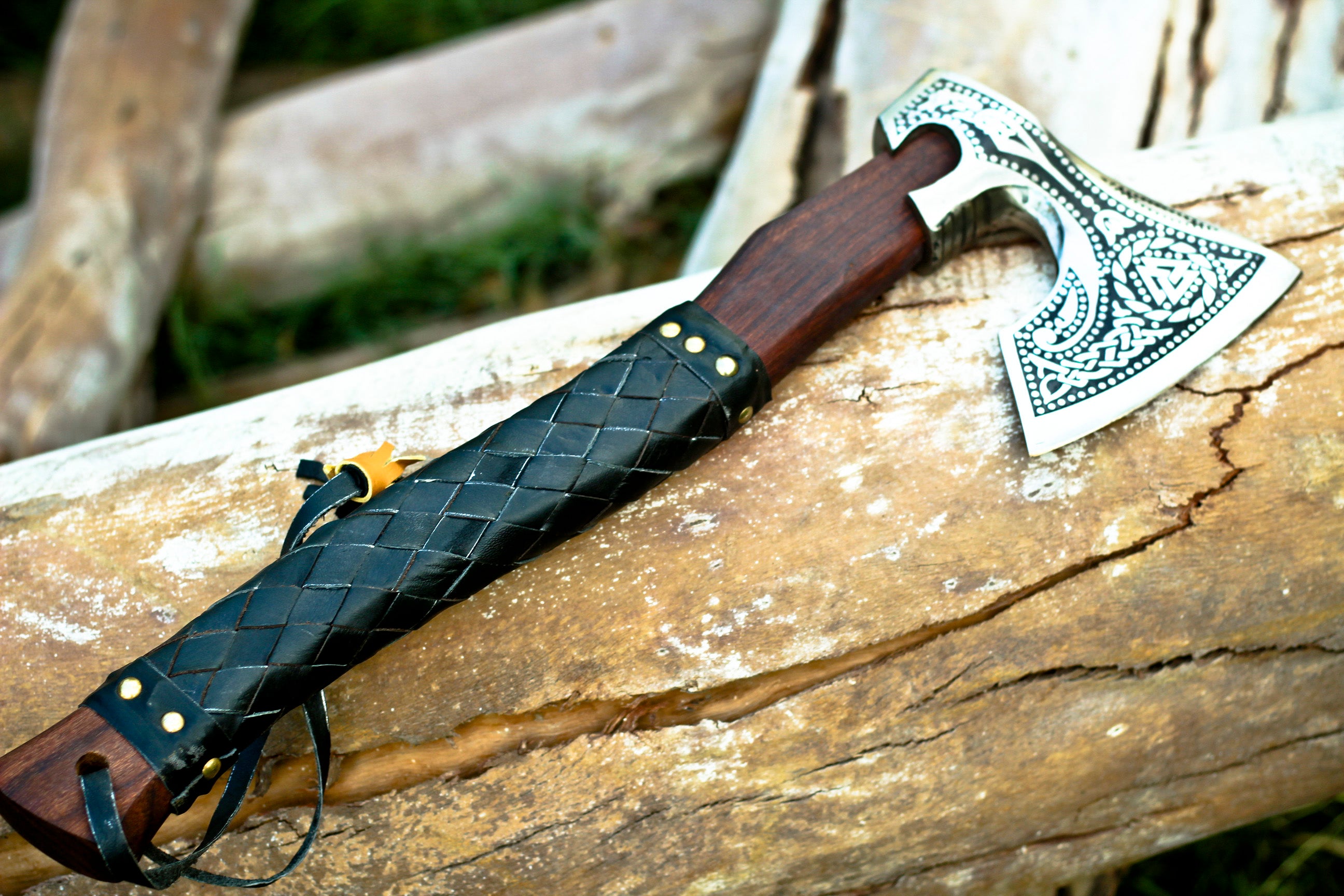 <h3>Premium Viking Axe, Hand Forged Viking Camping Axe with Dark wood Shaft & Carbon Steel</h3>