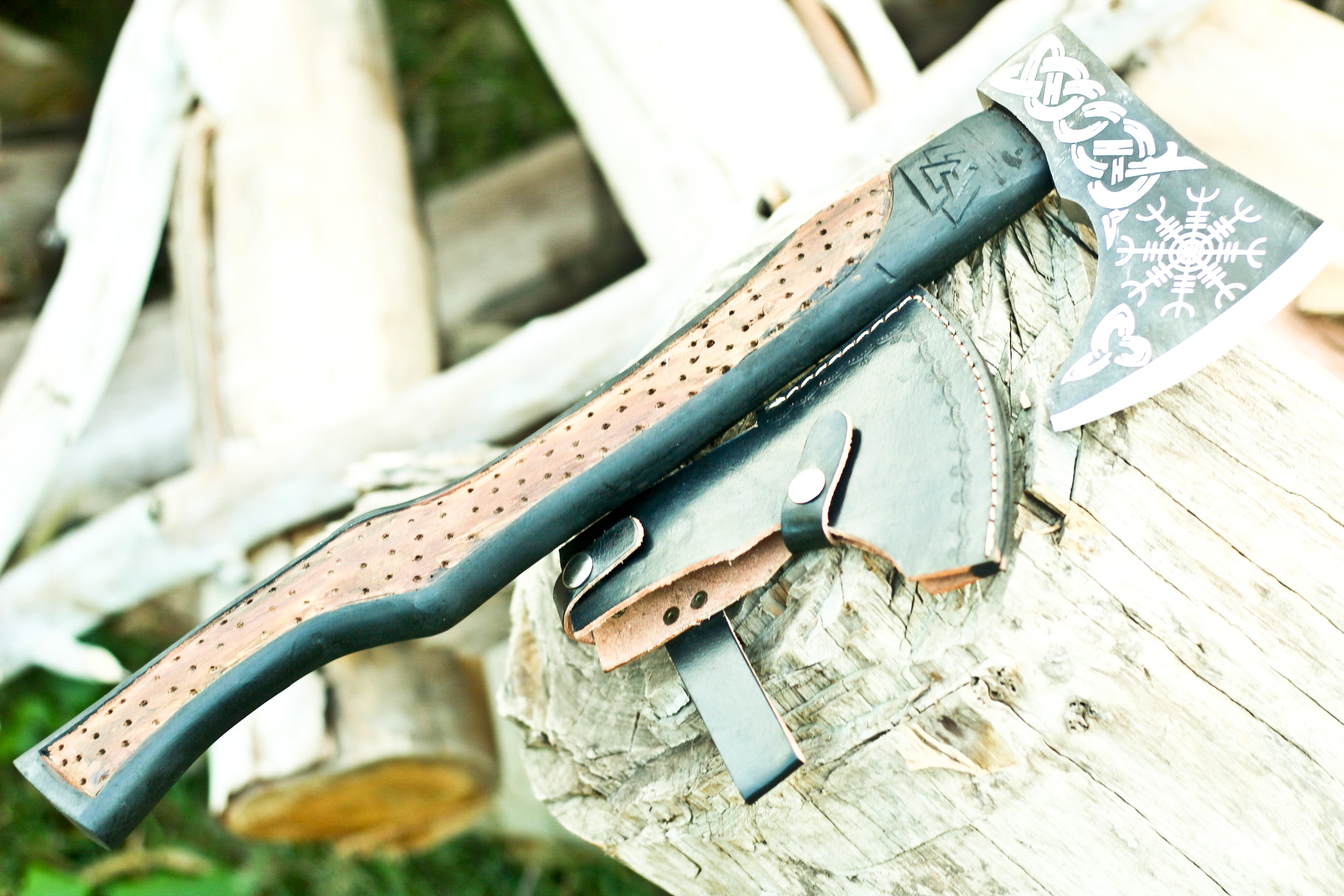 <h3>Handmade High Carbon Steel Tomahawk Axe Integral Viking Collectible Olive Wood W leather Wrap</h3>