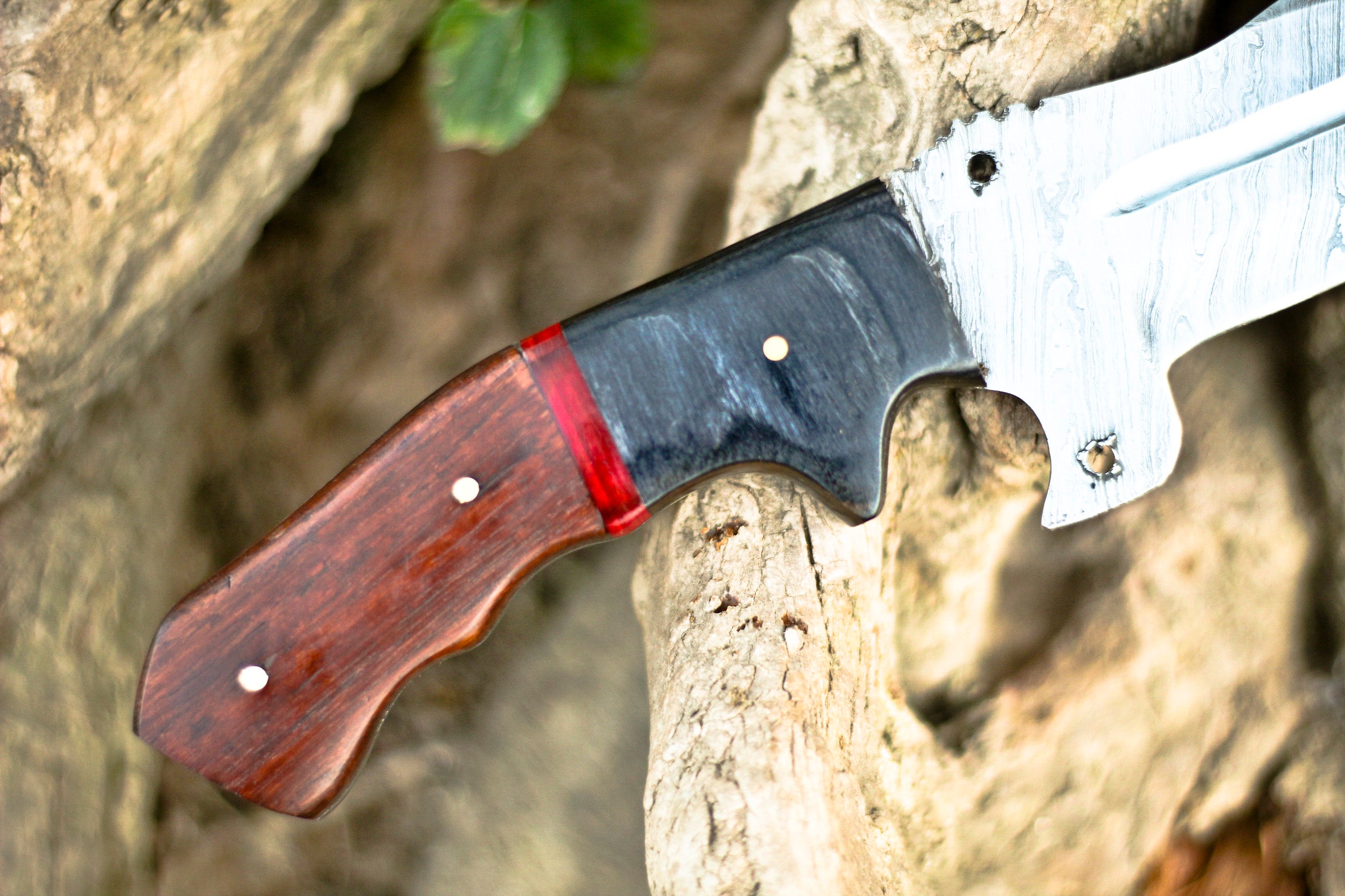 <h3>Custom Hand Made Forged Damascus Steel Tracker Hunting Camping Knife With Resin _ Wood Handle</h3>