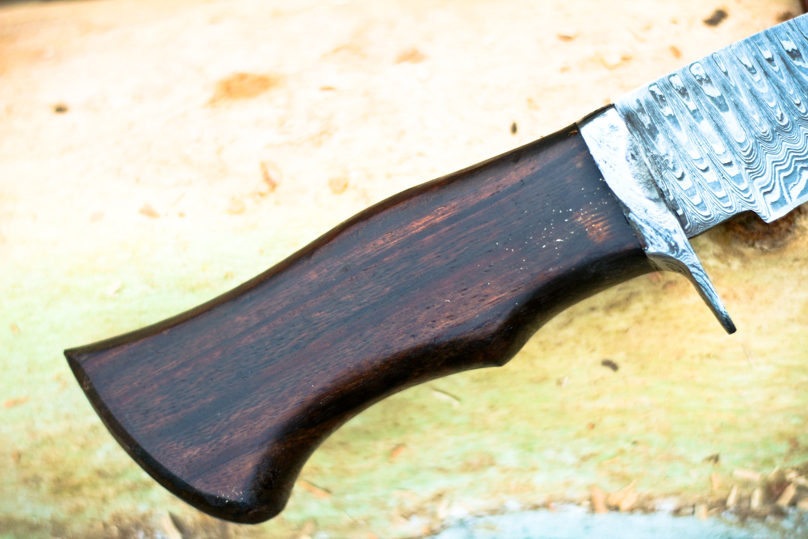 <h3>Custom HANDMADE FORGED DAMASCUS Steel Hunting Knife W Wood _ Guard Handle</h3>