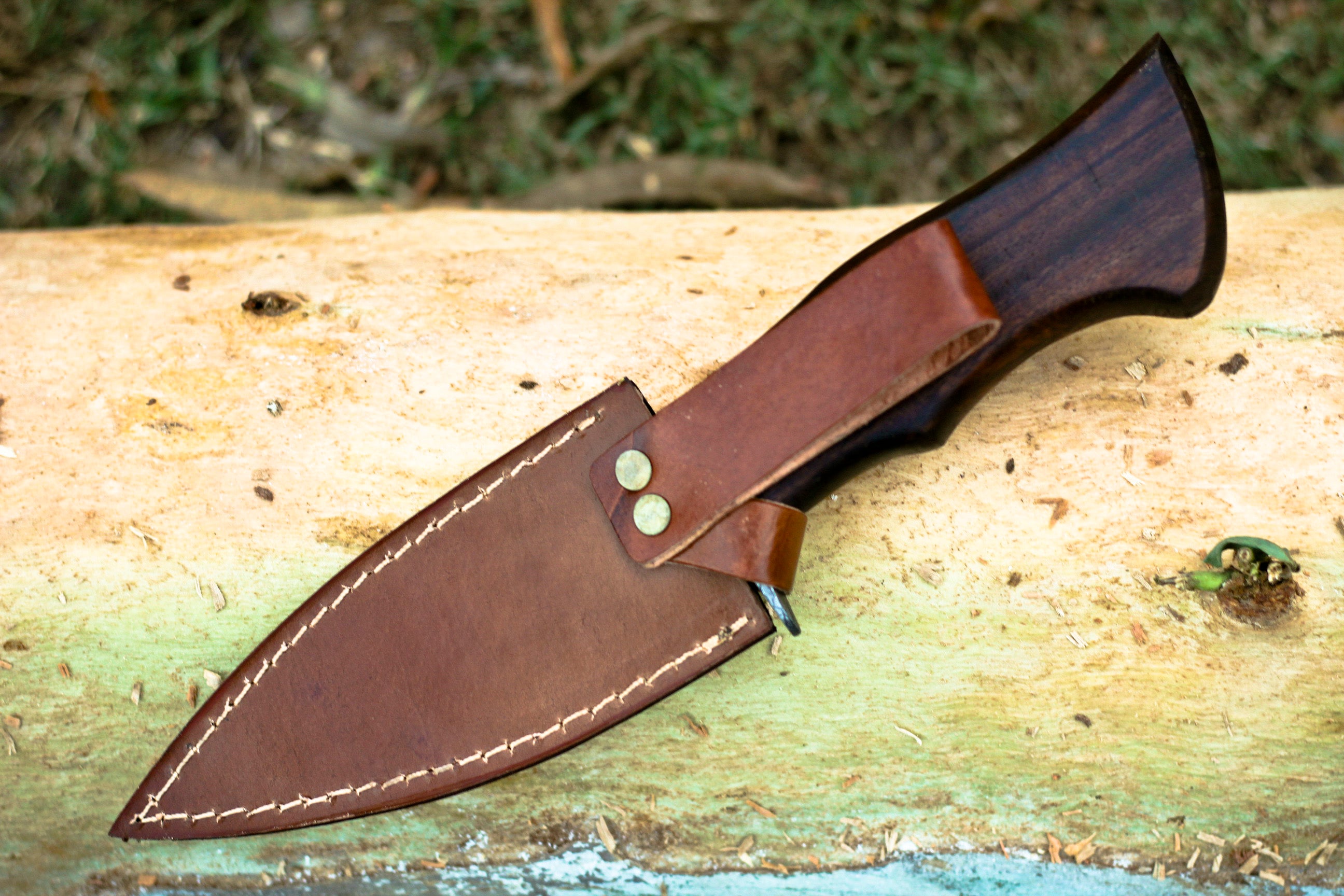 <h3>Custom HANDMADE FORGED DAMASCUS Steel Hunting Knife W Wood _ Guard Handle</h3>