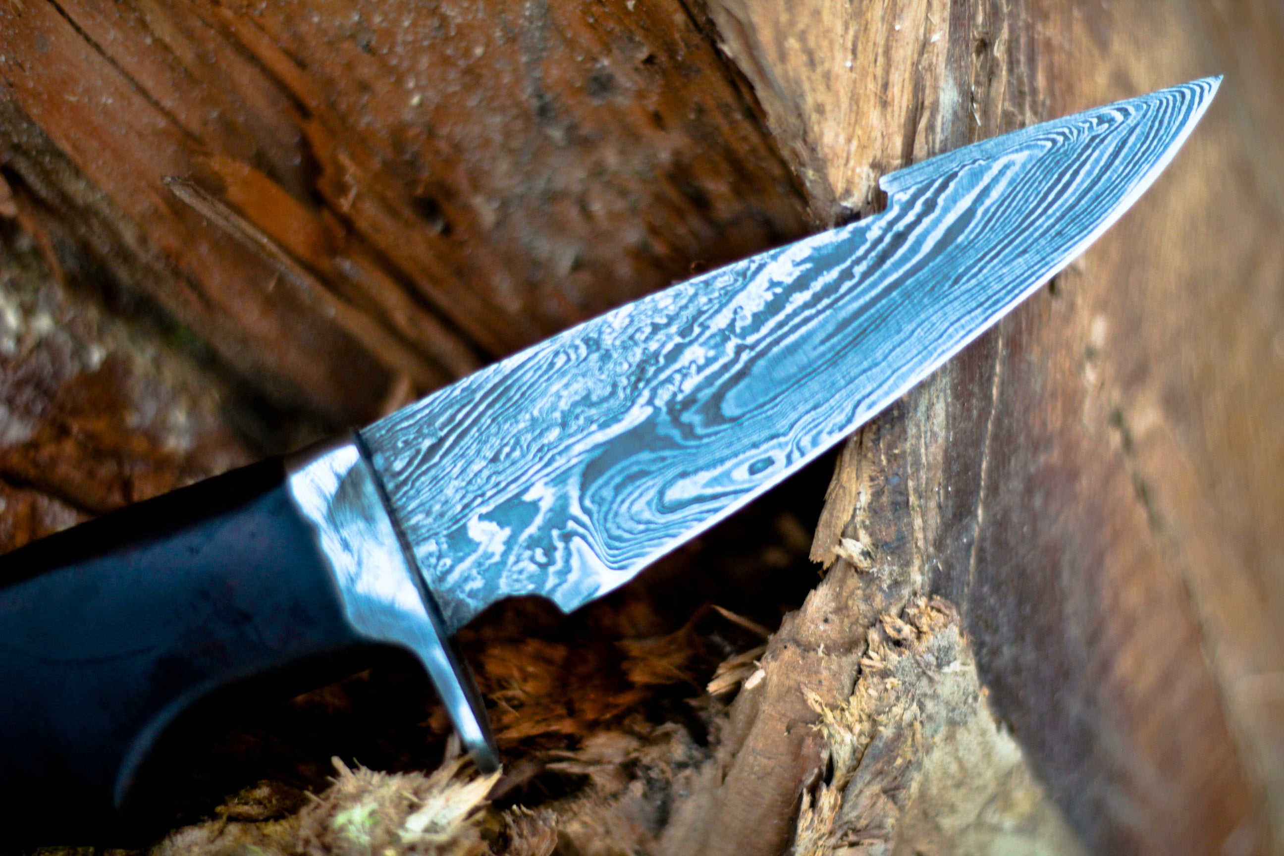 <h3>SKR-141 HANDMADE FORGED DAMASCUS Steel Hunting Knife Full Tang</h3>