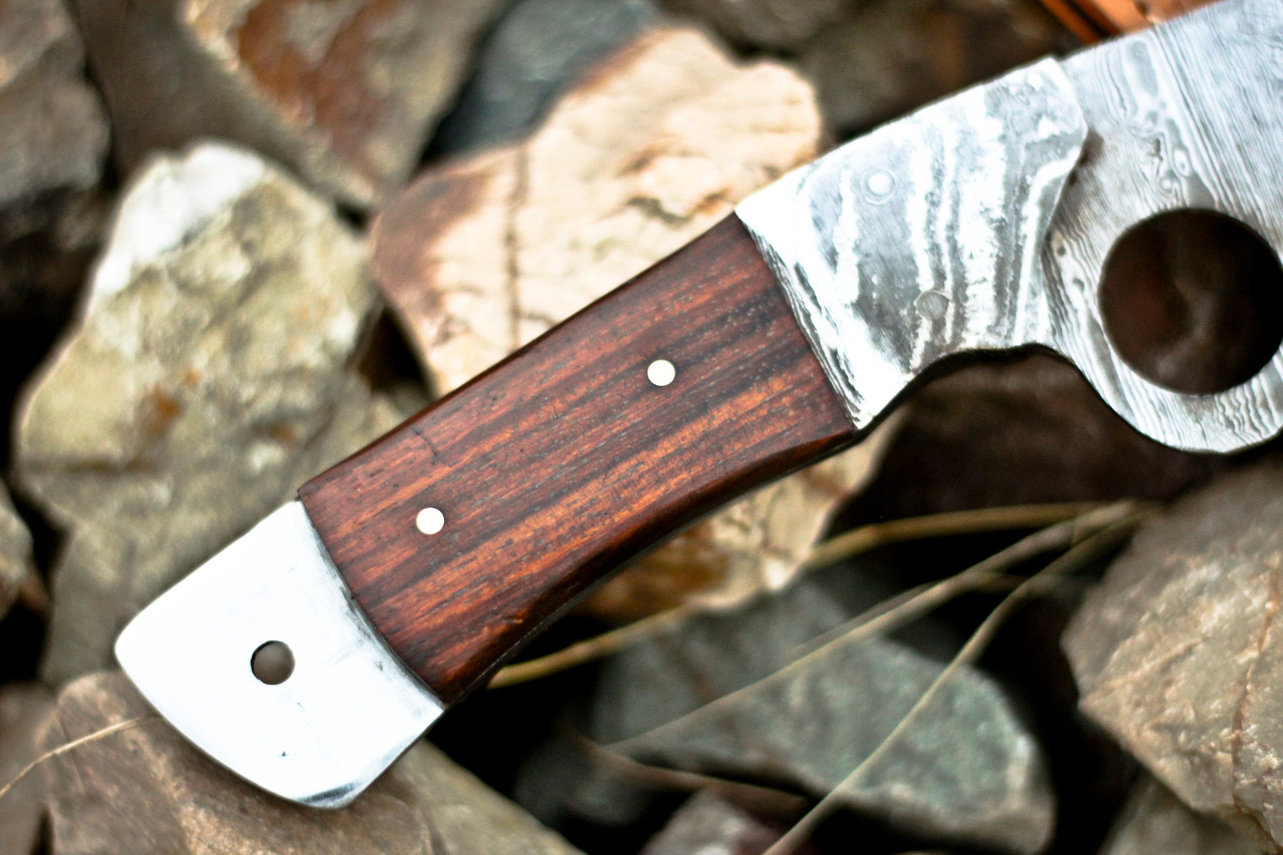 <h3>Custom Hand Made Forged Damascus Steel Hunting Kukri Knife Damascus Bolster Olive Wood Handle</h3>