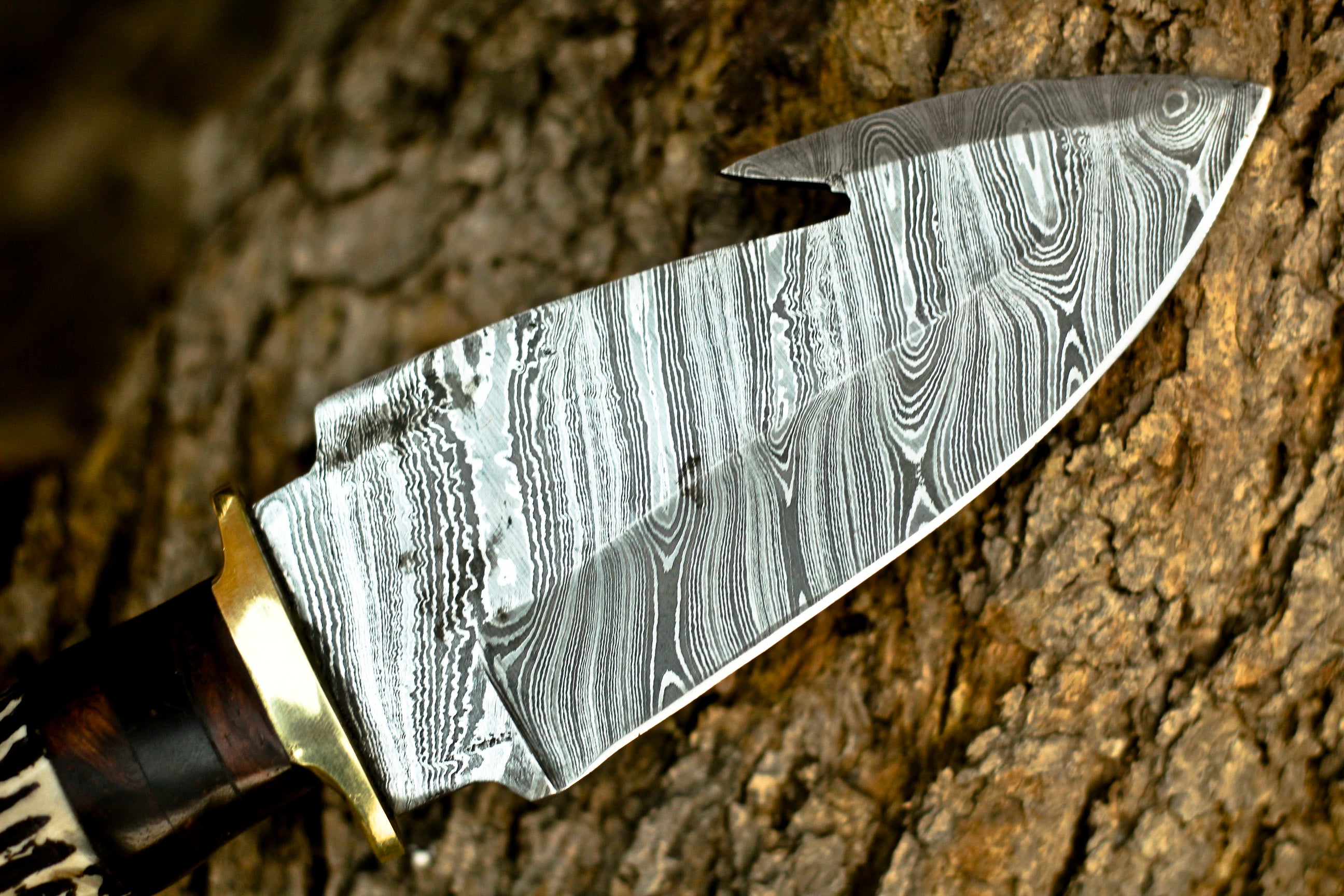 <h3>EDC Handmade Forged Damascus Steel Hunting Deer Hook Knife Crown Stag Handle</h3>