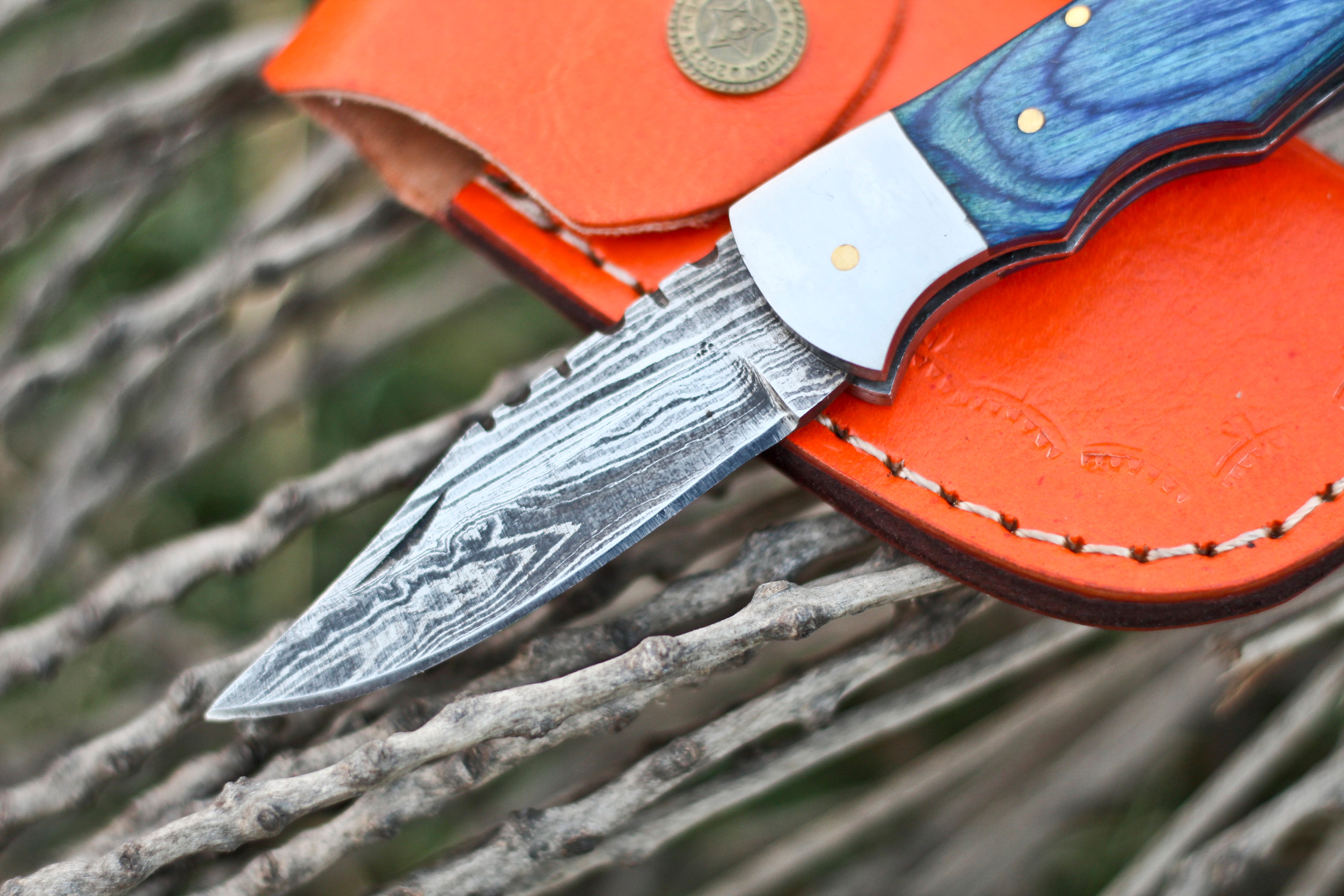 <h3>Handmade Damascus Steel Hunting Folding Knife with Pocket Clip - Camping Folding Blade With Wood Handle</h3>