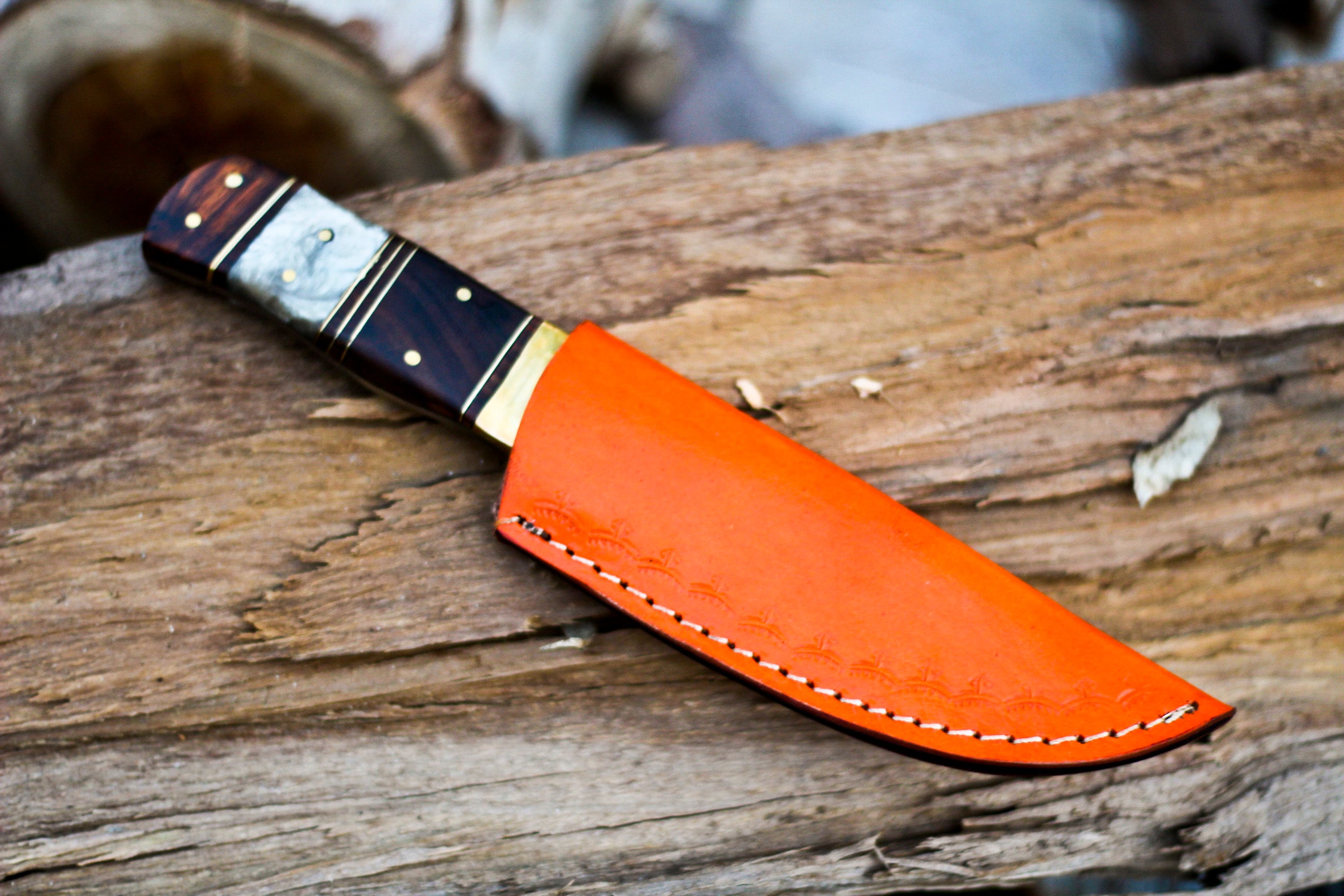 <h3>Handmade Damascus Steel Hunting Knife EDC 10” Skinner With Wood _ Resin Handle</h3>
